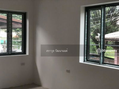 Single house, Bang Wa, Ratchaphruek Road, Bangkok, Thailand Single house, Bang Wa, Ratchaphruek Road, Bangkok, Thailand