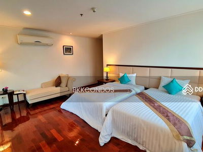 Piyathip Place, Bangkok, Thailand Piyathip Place, Bangkok, Thailand