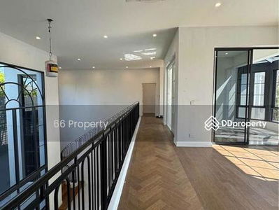 Narasiri Krungthep Kreetha, Bangkok, Thailand Narasiri Krungthep Kreetha, Bangkok, Thailand