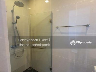 Park Origin Phrom Phong, Bangkok, Thailand Park Origin Phrom Phong, Bangkok, Thailand