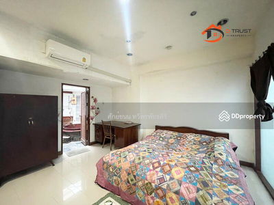 Lat Phrao 64, Intersection 7, Bangkok, Thailand Lat Phrao 64, Intersection 7, Bangkok, Thailand