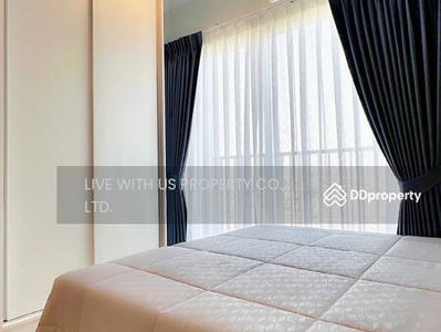 Metro Sky Wutthakat, Bangkok, Thailand Metro Sky Wutthakat, Bangkok, Thailand