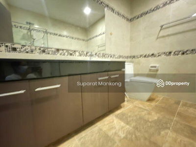 THE TREASURE By my Hip, Chiang Mai, Thailand THE TREASURE By my Hip, Chiang Mai, Thailand