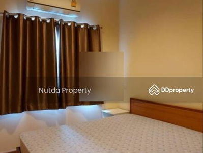 Golden Town Onnut-Pattanakarn, Bangkok, Thailand Golden Town Onnut-Pattanakarn, Bangkok, Thailand