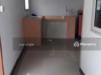 Housing in Bang Len, Thailand Housing in Bang Len, Thailand