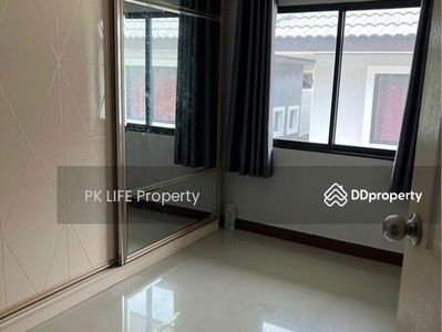 Alojamiento en Ban Ratsada, Thailand Alojamiento en Ban Ratsada, Thailand