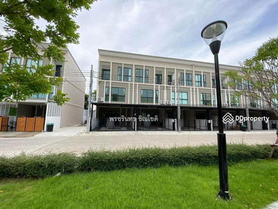 Patio Srinakarin-Rama9, Bangkok, Thailand Patio Srinakarin-Rama9, Bangkok, Thailand