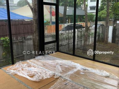 Sukhumvit 26, Bangkok, Thailand Sukhumvit 26, Bangkok, Thailand