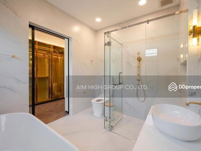 Nantawan Rama 9 New Krungthepkreetha, Bangkok, Thailand Nantawan Rama 9 New Krungthepkreetha, Bangkok, Thailand