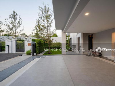 Nantawan Rama 9 New Krungthepkreetha, Bangkok, Thailand Nantawan Rama 9 New Krungthepkreetha, Bangkok, Thailand