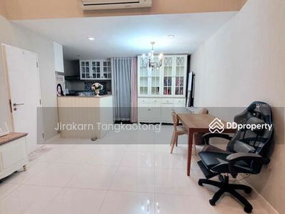 Baan Klang Muang Vibhavadi 64, 3 bedrooms, 3 bathrooms, 1 kitchen, 1 living room, 1 mezzanine, Bangkok, Thailand Baan Klang Muang Vibhavadi 64, 3 bedrooms, 3 bathrooms, 1 kitchen, 1 living room, 1 mezzanine, Bangkok, Thailand