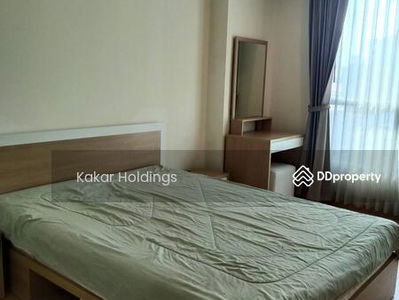 Life @ Sukhumvit 65, Bangkok, Thailand Life @ Sukhumvit 65, Bangkok, Thailand