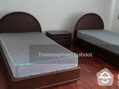 Govind Tower, Bangkok, Thailand Govind Tower, Bangkok, Thailand