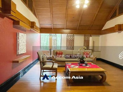 Langsuan Ville, Bangkok, Thailand Langsuan Ville, Bangkok, Thailand