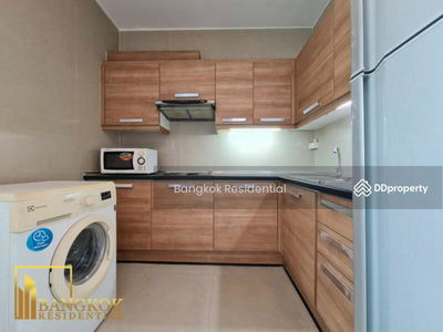 Royal Castle Sukhumvit, Bangkok, Thailand Royal Castle Sukhumvit, Bangkok, Thailand