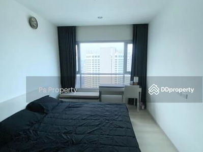 Life Ratchadapisek, Bangkok, Thailand Life Ratchadapisek, Bangkok, Thailand