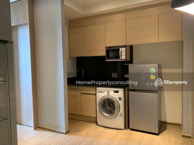 Park Origin Phrom Phong, Bangkok, Thailand Park Origin Phrom Phong, Bangkok, Thailand