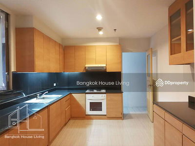 Charoenjai Place, Bangkok, Thailand Charoenjai Place, Bangkok, Thailand