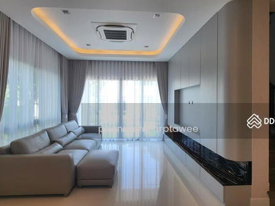 Bangkok Boulevard Signature Ladprao-Serithai, Bangkok, Thailand Bangkok Boulevard Signature Ladprao-Serithai, Bangkok, Thailand