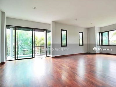 Munkong Pavilion, Bangkok, Thailand Munkong Pavilion, Bangkok, Thailand