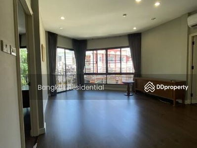 House in Compound, Bangkok, Thailand House in Compound, Bangkok, Thailand