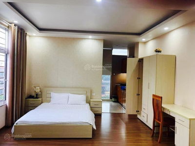 Lach Tray Street, Vietnam Lach Tray Street, Vietnam