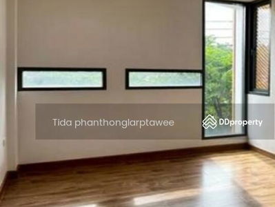 The Loft by I-ZEN Nak Niwat 48, Bangkok, Thailand The Loft by I-ZEN Nak Niwat 48, Bangkok, Thailand