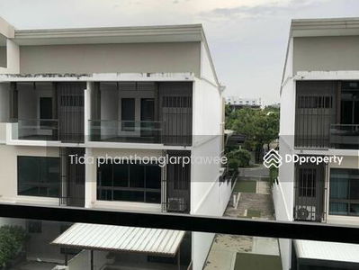 Landmark Ekamai-Ramindra, Bangkok, Thailand Landmark Ekamai-Ramindra, Bangkok, Thailand