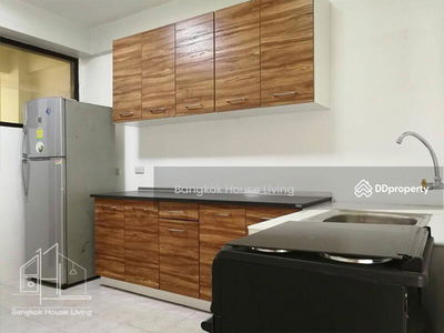 Siva Court, Bangkok, Thailand Siva Court, Bangkok, Thailand