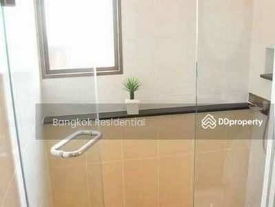 Townhouse in Compound, Bangkok, Thailand Townhouse in Compound, Bangkok, Thailand