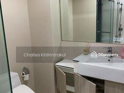 The Crest Sukhumvit 24, Bangkok, Thailand The Crest Sukhumvit 24, Bangkok, Thailand