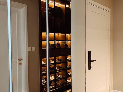 The Nine, Vietnam The Nine, Vietnam