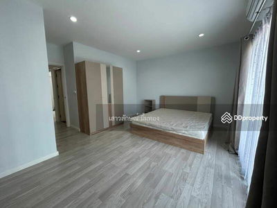 Patio Srinakarin-Rama9, Bangkok, Thailand Patio Srinakarin-Rama9, Bangkok, Thailand