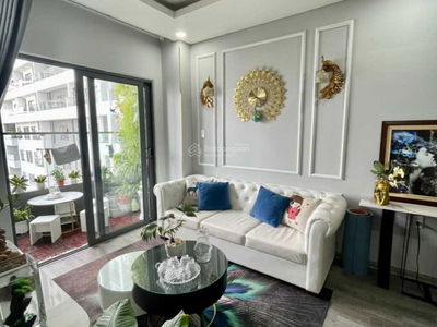 The Monarchy, Vietnam  The Monarchy, Vietnam