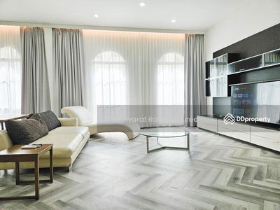 Banklangkrung Grande Vienna Rama 3, Bangkok, Thailand Banklangkrung Grande Vienna Rama 3, Bangkok, Thailand