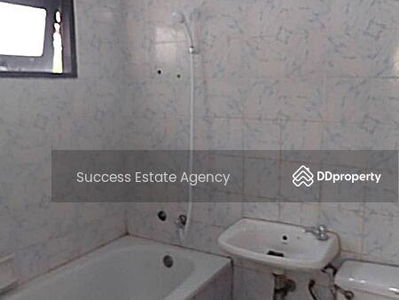 Single house, Khlong Sam Wa, Nimitmai Road, Bangkok, Thailand Single house, Khlong Sam Wa, Nimitmai Road, Bangkok, Thailand