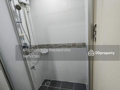 Lumpini Park Rama 9 - Ratchada, Bangkok, Thailand Lumpini Park Rama 9 - Ratchada, Bangkok, Thailand