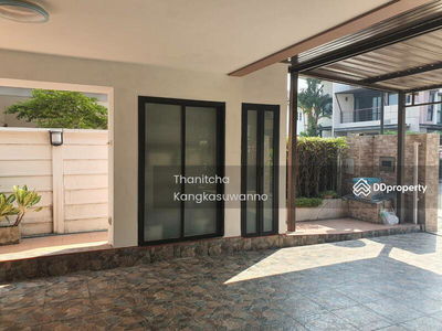 Aqua Divina Village, Bangkok, Thailand Aqua Divina Village, Bangkok, Thailand