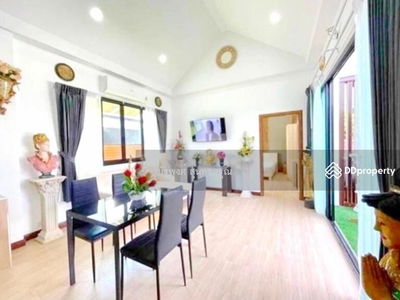 Pornprapanimit Harbor Mall Shopping Center, Laem Chabang (6.5 km.), Chon Buri, Thailand Pornprapanimit Harbor Mall Shopping Center, Laem Chabang (6.5 km.), Chon Buri, Thailand