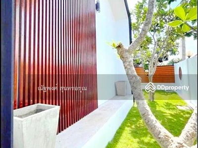 Pornprapanimit Harbor Mall Shopping Center, Laem Chabang (6.5 km.), Chon Buri, Thailand Pornprapanimit Harbor Mall Shopping Center, Laem Chabang (6.5 km.), Chon Buri, Thailand