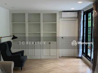 Panya Pattanakarn Village, Bangkok, Thailand Panya Pattanakarn Village, Bangkok, Thailand