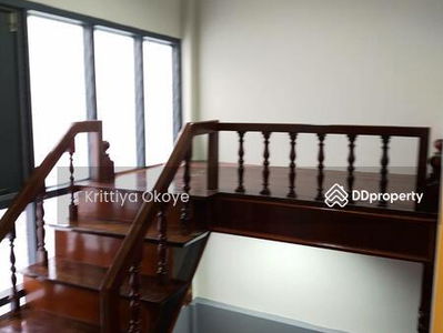 10110, Bangkok, Thailand 10110, Bangkok, Thailand