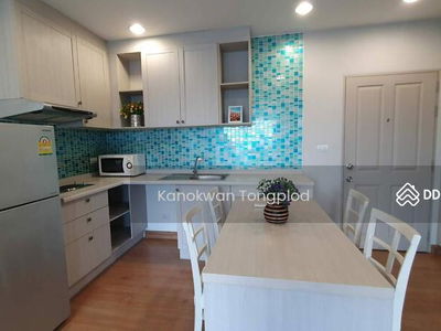 Chapter One Modern Dutch, Bangkok, Thailand Chapter One Modern Dutch, Bangkok, Thailand