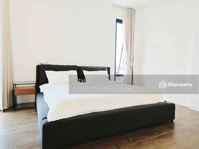 Inthamara 29, Intersection 1, Bangkok, Thailand Inthamara 29, Intersection 1, Bangkok, Thailand