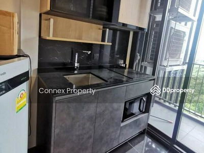 The Line Jatujak-Mochit, Bangkok, Thailand The Line Jatujak-Mochit, Bangkok, Thailand