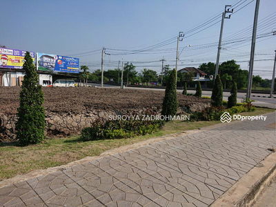 Land for rent already filled Ready to surround with reinforced concrete slabs, corner plot, Bangkok, Thailand Land for rent already filled Ready to surround with reinforced concrete slabs, corner plot, Bangkok, Thailand