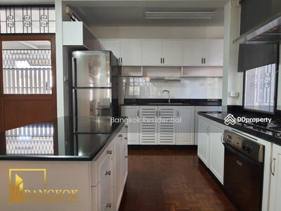 White Mansion, Bangkok, Thailand White Mansion, Bangkok, Thailand