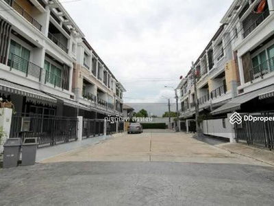 Code FR0150 Baan Klang Muang Urbanion Rama 9 Lat Phrao, Bangkok, Thailand Code FR0150 Baan Klang Muang Urbanion Rama 9 Lat Phrao, Bangkok, Thailand