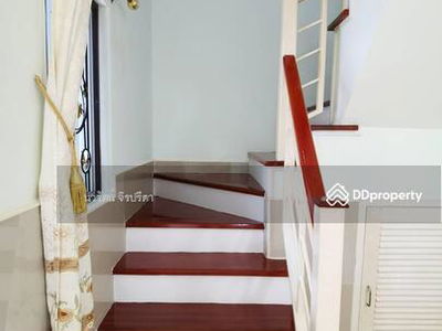 Pruksa Ville Village 16, Pathum Thani, Thailand Pruksa Ville Village 16, Pathum Thani, Thailand