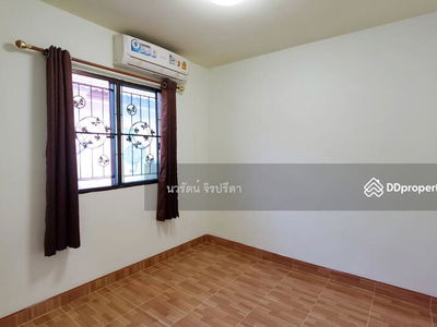 Pruksa Ville Village 16, Pathum Thani, Thailand Pruksa Ville Village 16, Pathum Thani, Thailand